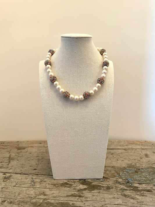 Necklace - Faux Pearl with Glitter